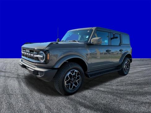New 2026 Ford Bronco Outer Banks image 8