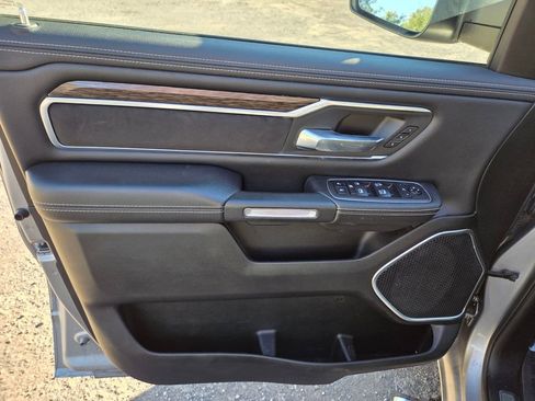 Used 2020 RAM 1500 Laramie image 10