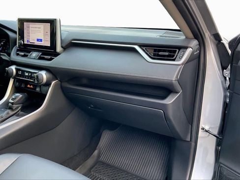 Used 2023 Toyota RAV4 XLE Premium image 16