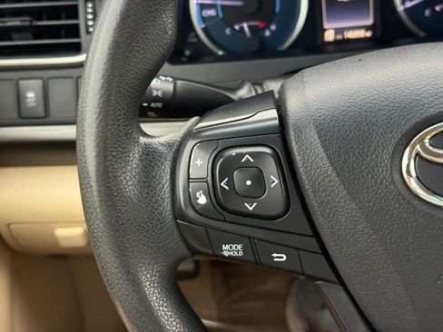 Used 2017 Toyota Camry LE FWD image 22