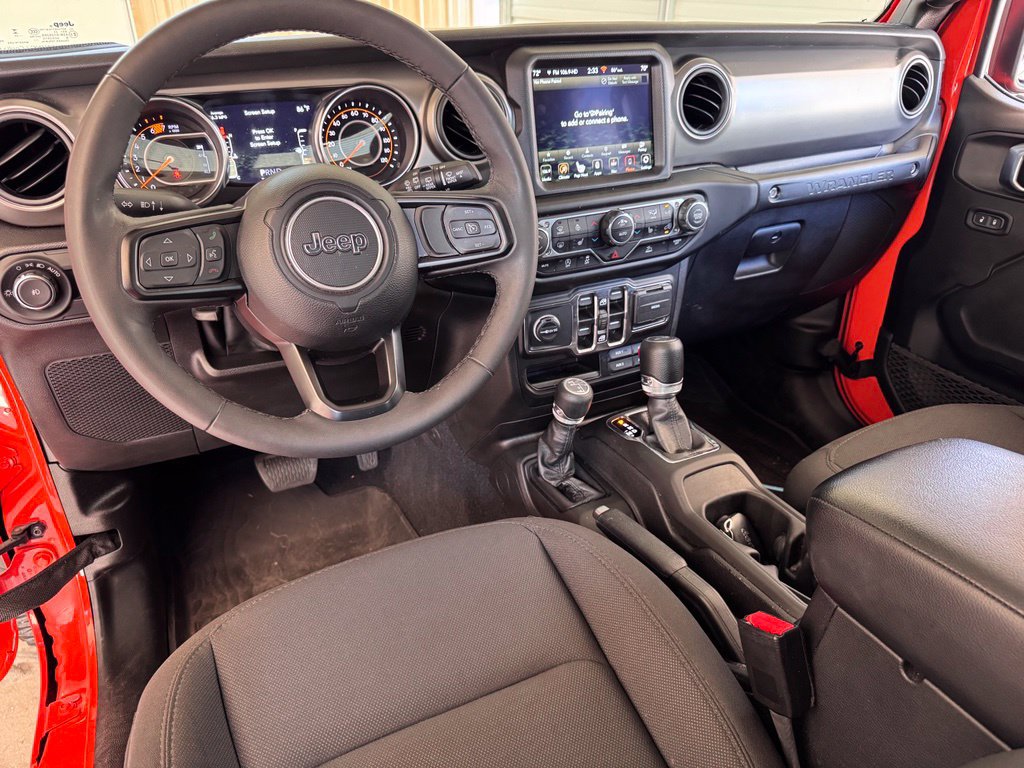 Used 2023 Jeep Wrangler Unlimited Sport AWD/4WD image 2