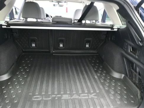 Used 2023 Subaru Outback Limited image 17
