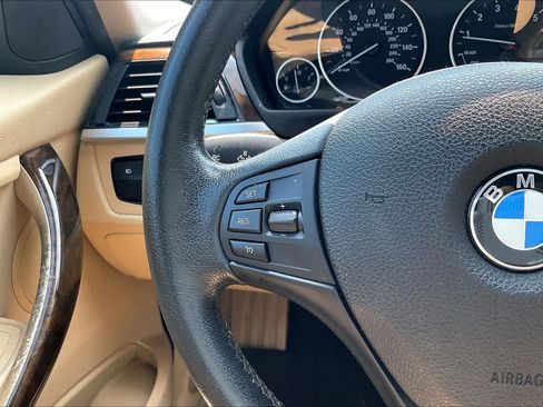 Used 2015 BMW 320i xDrive Sedan AWD/4WD image 25