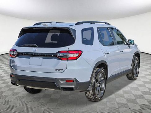 New 2026 Honda Pilot Sport image 2