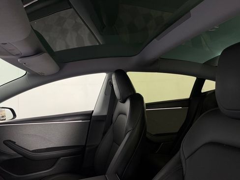 Used 2025 Tesla Model 3 Long Range RWD image 24