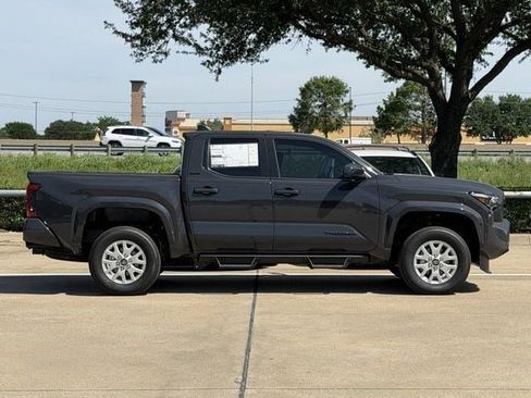 New 2026 Toyota Tacoma SR5 AWD/4WD image 3