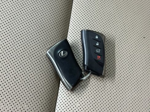 Used 2020 Lexus ES 350 w/ Premium Package image 48