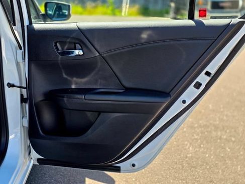 Used 2015 Honda Accord Sport image 47
