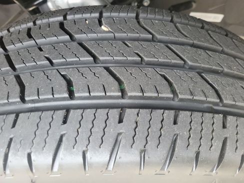 Certified 2025 Toyota Tacoma SR5 image 32