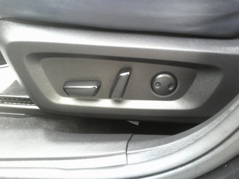 Used 2025 Mitsubishi Outlander SE AWD/4WD image 22