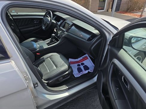 Used 2014 Ford Taurus SEL w/ Equipment Group 201A FWD image 13