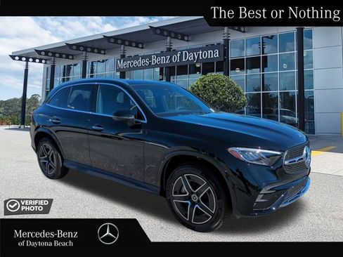 Used 2026 Mercedes-Benz GLC 300 image 1
