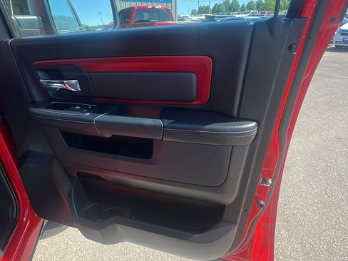 Used 2018 RAM 1500 Rebel AWD/4WD image 19