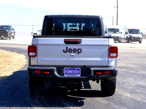 Used 2022 Jeep Gladiator Rubicon w/ Trailer Tow Package image 7