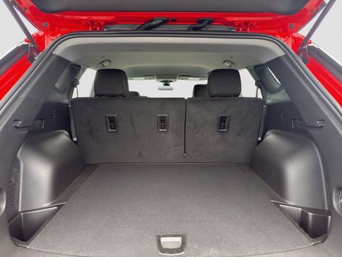 Used 2026 Chevrolet Blazer LT FWD image 19