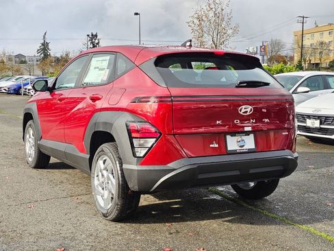 New 2026 Hyundai Kona SE image 5