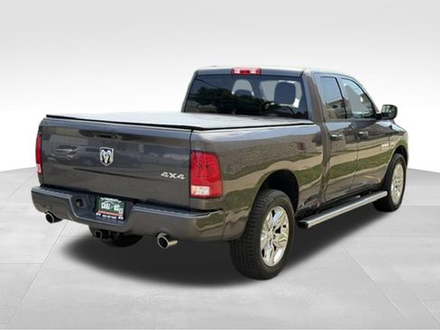 Used 2018 RAM 1500 Express w/ Express Value Package AWD/4WD image 5