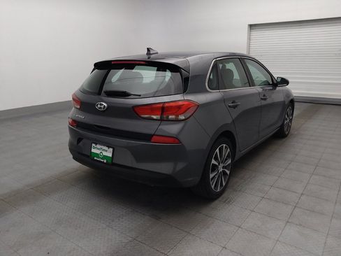 Used 2018 Hyundai Elantra GT FWD image 9