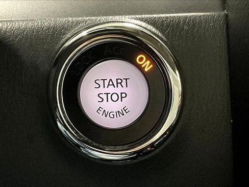 Used 2024 Nissan Armada SL image 33