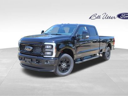New 2026 Ford F350 Lariat w/ Black Appearance Package