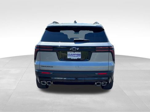 New 2026 Chevrolet Traverse LT w/ Enhanced Driving Package FWD image 3