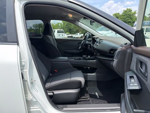 Used 2021 Nissan Rogue S FWD image 45