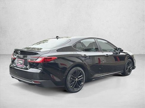New 2026 Toyota Camry SE FWD image 5