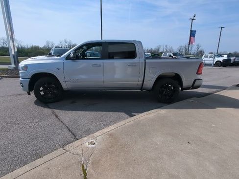 New 2026 RAM 1500 Laramie AWD/4WD image 32