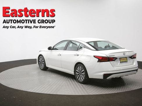 Used 2025 Nissan Altima 2.5 SV FWD image 64