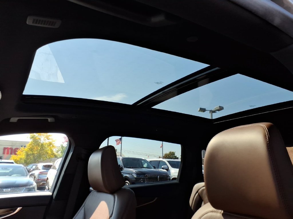 Certified 2023 Lincoln Nautilus Reserve AWD/4WD image 11