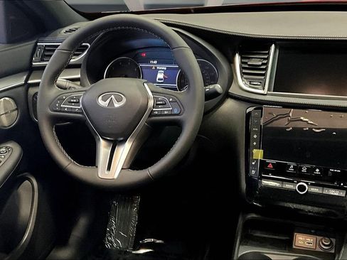 Used 2025 INFINITI QX55 Essential image 7