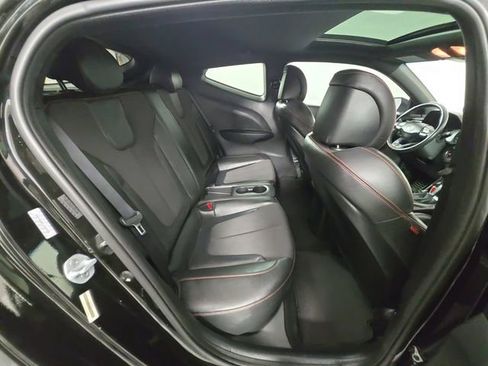 Used 2020 Hyundai Veloster Turbo image 16