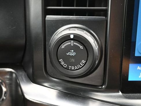 Used 2023 Ford F350 Lariat w/ Lariat Ultimate Package AWD/4WD image 16