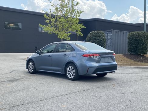 Used 2020 Toyota Corolla LE image 15