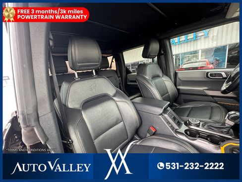 Used 2022 Ford Bronco Badlands w/ Sasquatch Package AWD/4WD image 18