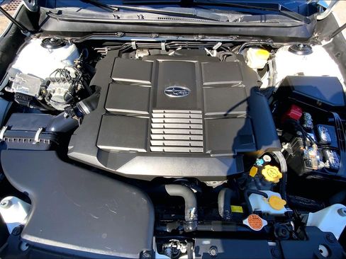 Used 2016 Subaru Legacy 3.6R Limited image 11