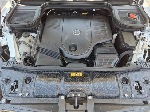 Used 2025 Mercedes-Benz GLE 450 4MATIC Coupe image 25