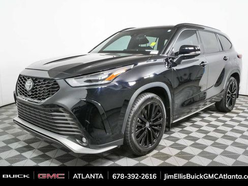 Used 2024 Toyota Highlander XSE FWD image 29