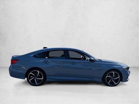 Used 2022 Honda Accord Sport image 4