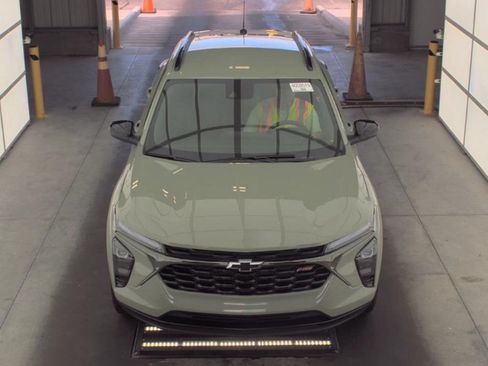 Used 2024 Chevrolet Trax RS w/ Driver Confidence Package FWD image 3