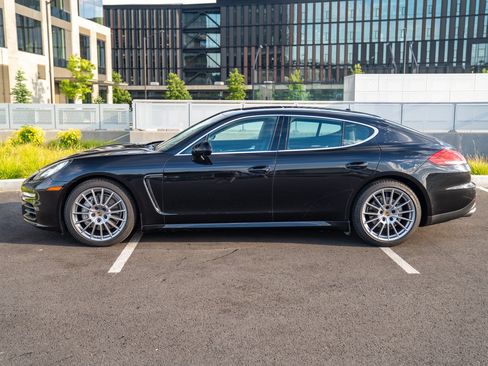 Used 2015 Porsche Panamera 4S AWD/4WD image 2