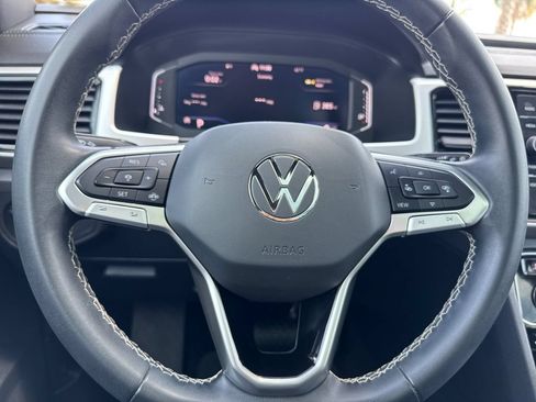 Used 2023 Volkswagen Atlas Cross Sport SE w/ Panoramic Sunroof Package FWD image 22