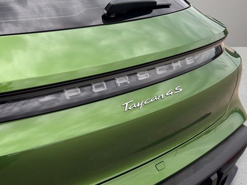 Used 2023 Porsche Taycan 4S AWD/4WD image 27