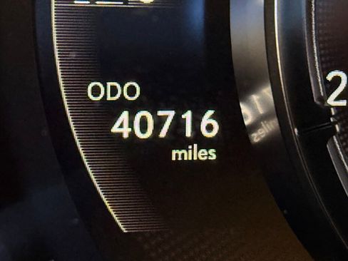 Used 2023 Lexus IS 350 F Sport image 3