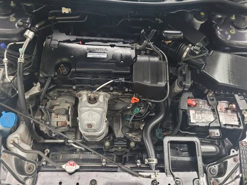 Used 2017 Honda Accord LX image 30