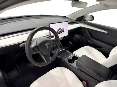 Certified 2022 Tesla Model 3 Long Range AWD/4WD image 9