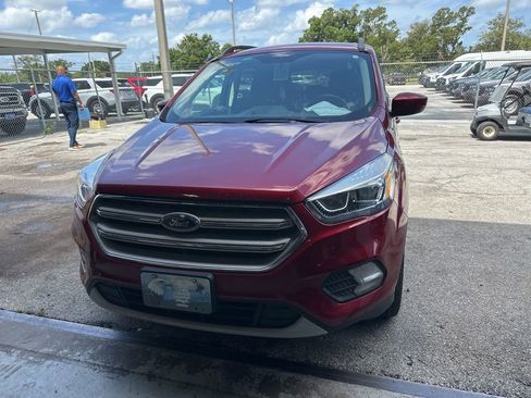 Used 2019 Ford Escape SEL FWD image 7