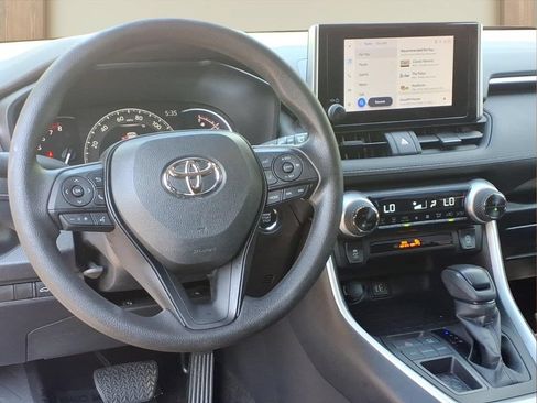 Used 2023 Toyota RAV4 XLE w/ Convenience Package FWD image 3