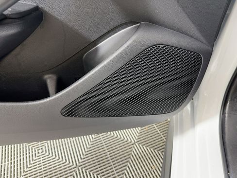 Used 2024 Toyota Corolla SE w/ SE Premium Package image 21