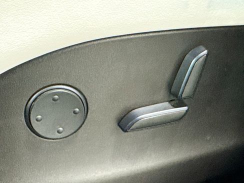 Used 2017 Tesla Model X 100D image 26